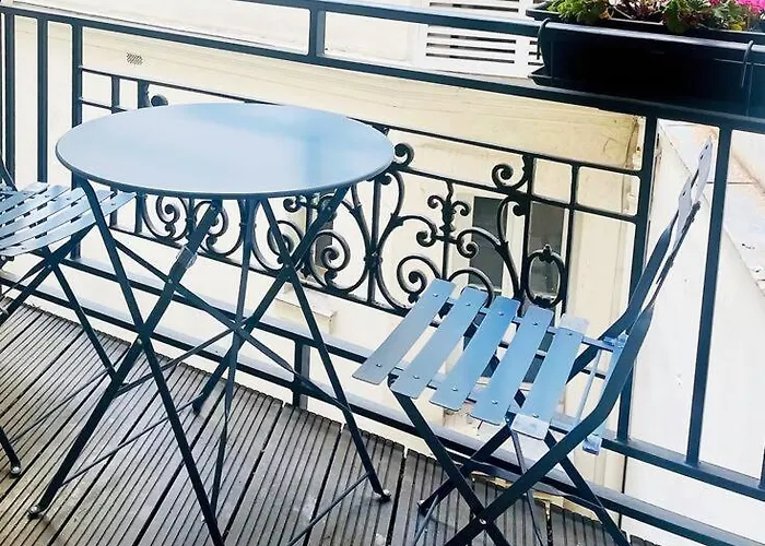 Elégant 4 Pièces Au Coeur Du Artiste Appartamento Parigi