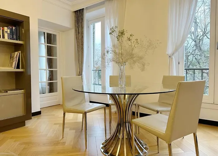 Appartamento Elégant 4 Pièces Au Coeur Du Artiste Parigi